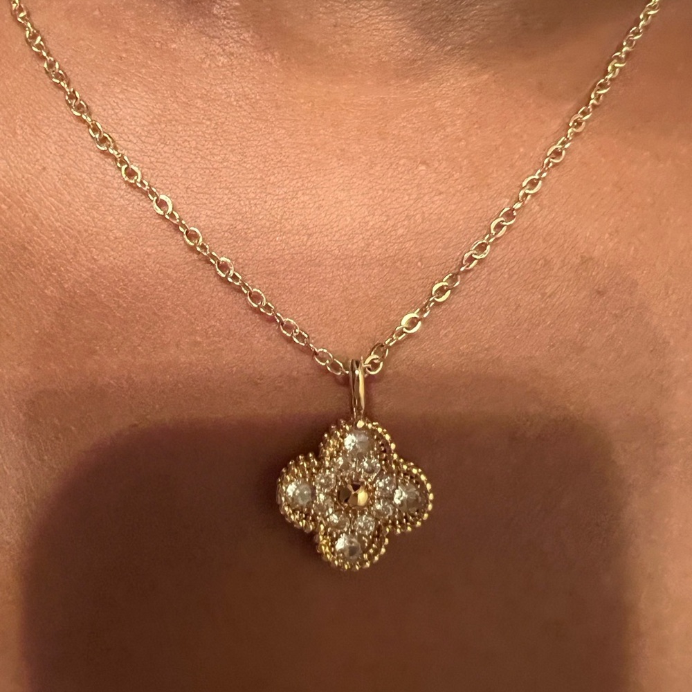 clover necklace